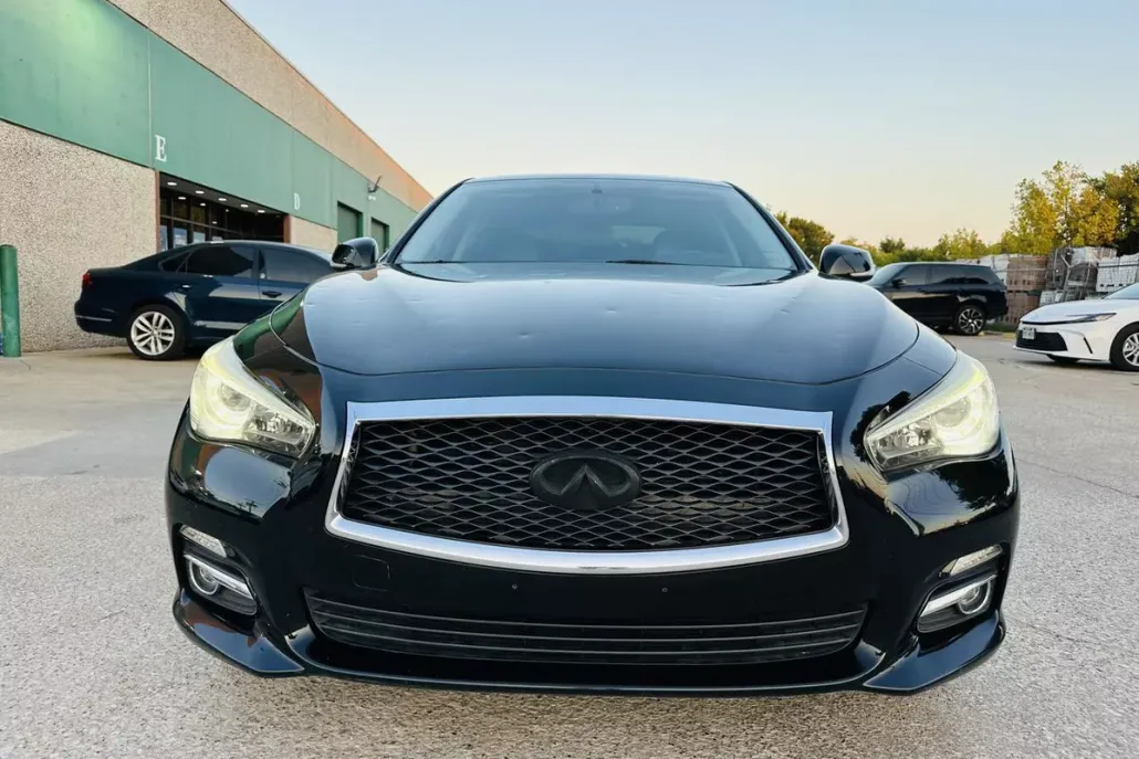 2016 Infiniti Q50 3.0t Premium photo 1