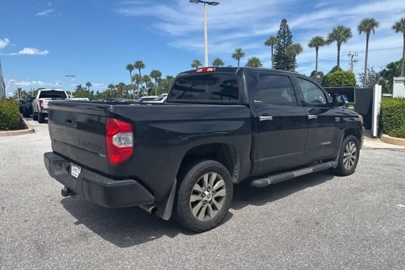 2016 Toyota Tundra Limited photo 1