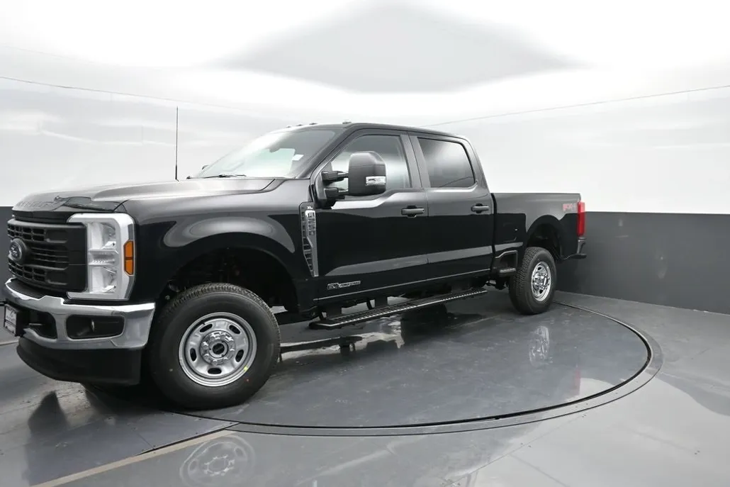 2025 Ford F-250 XL photo 1
