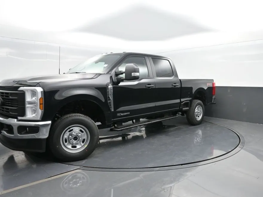 2025 Ford F-250 XL photo 1