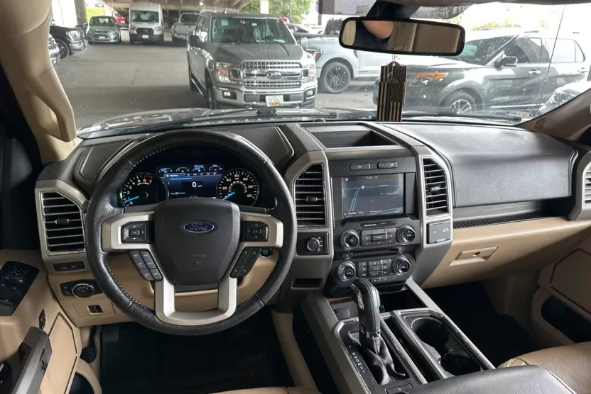 2016 Ford F-150 Lariat photo 1