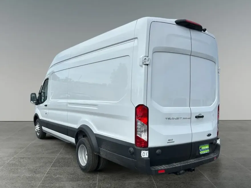 2025 Ford Transit photo 1