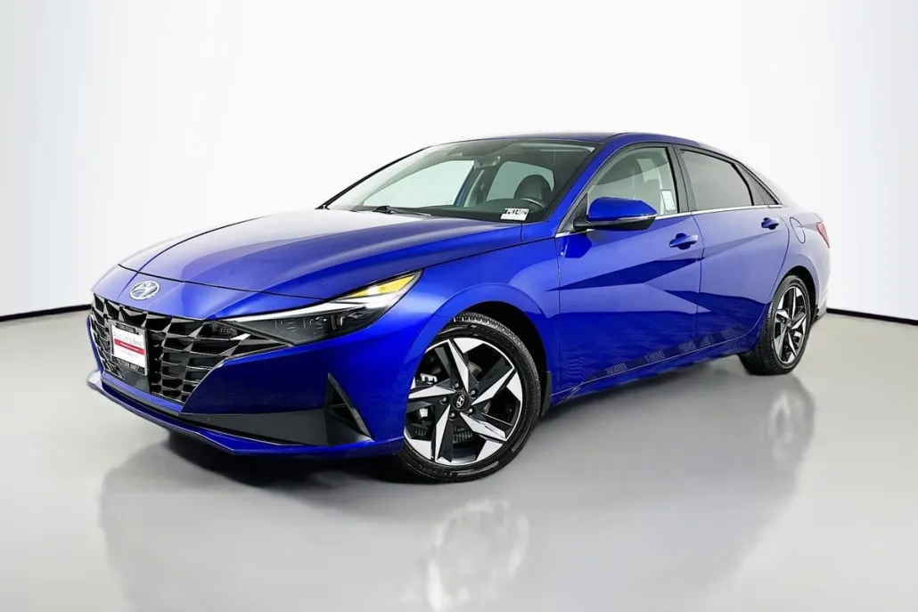 2022 Hyundai Elantra Limited photo 1