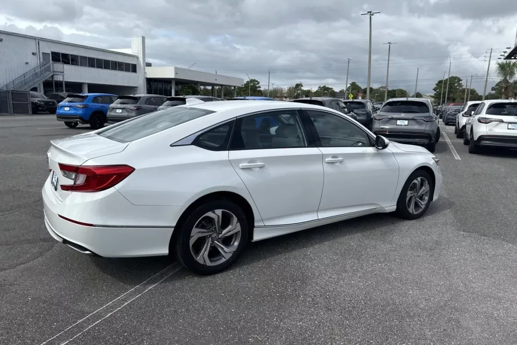 2019 Honda Accord EX-L 1.5T photo 1