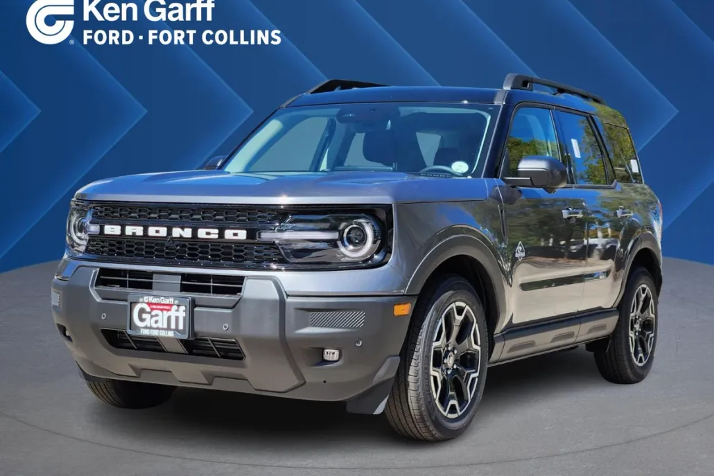 2025 Ford Bronco Sport Outer Banks photo 1
