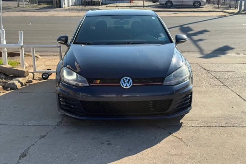 2015 Volkswagen Golf GTI photo 1
