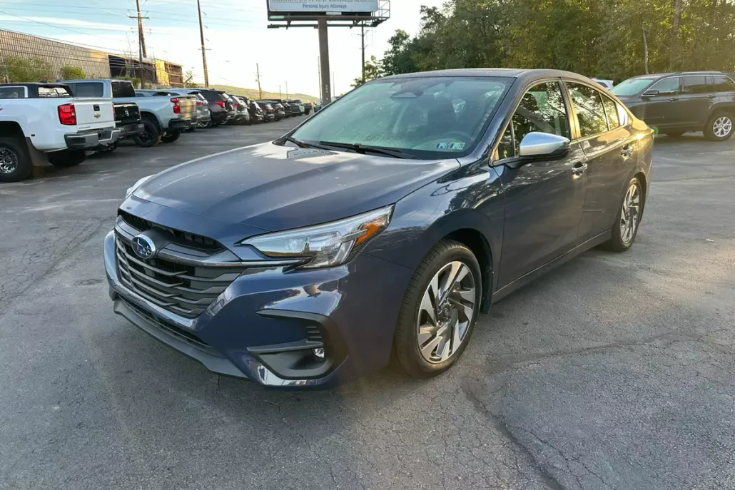 2023 Subaru Legacy Touring photo 1