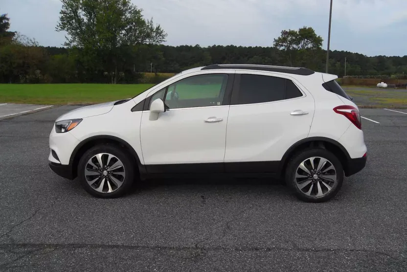 2022 Buick Encore Preferred photo 1