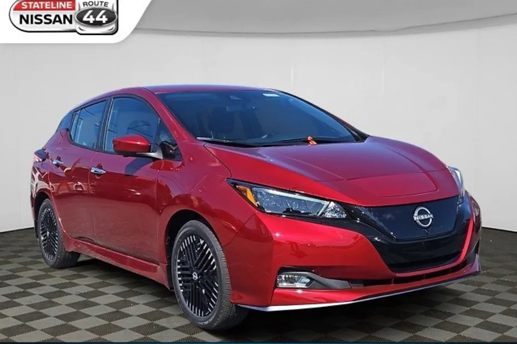 2024 Nissan Leaf SV Plus photo 1