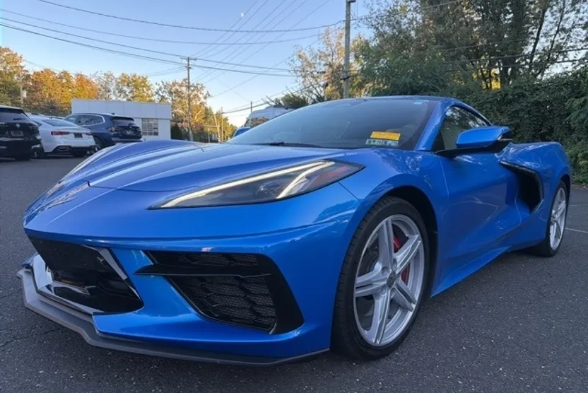 2024 Chevrolet Corvette Stingray 2LT photo 1