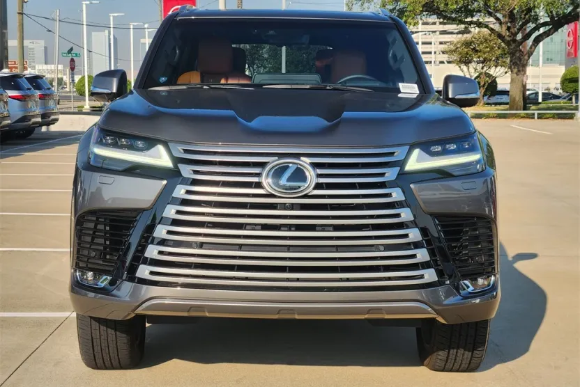 2023 Lexus LX 600 Ultra Luxury photo 1