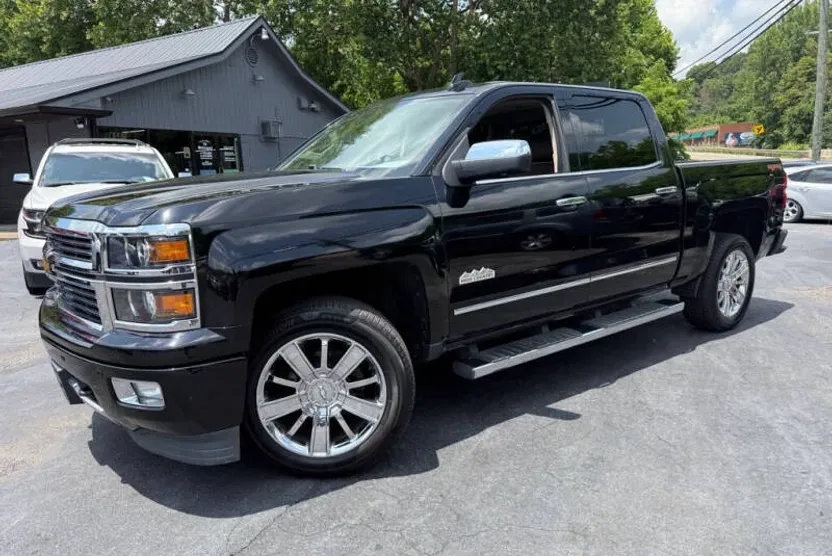 2015 Chevrolet Silverado 1500 High Country photo 1