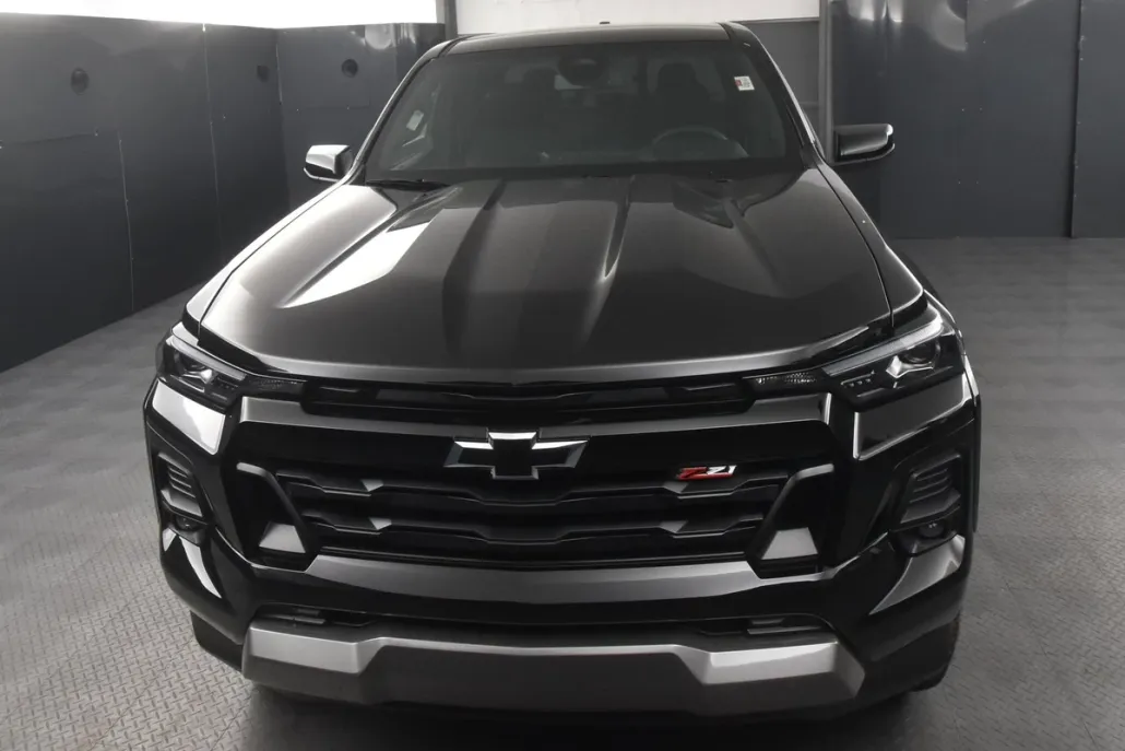 2026 Chevrolet Colorado Z71 photo 1
