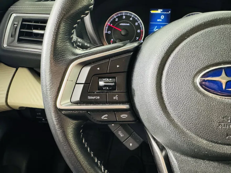 2019 Subaru Ascent Premium photo 1
