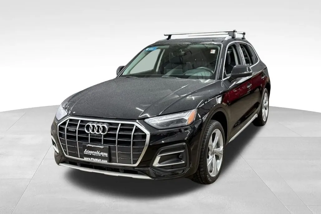 2021 Audi Q5 45 Prestige Premium photo 1