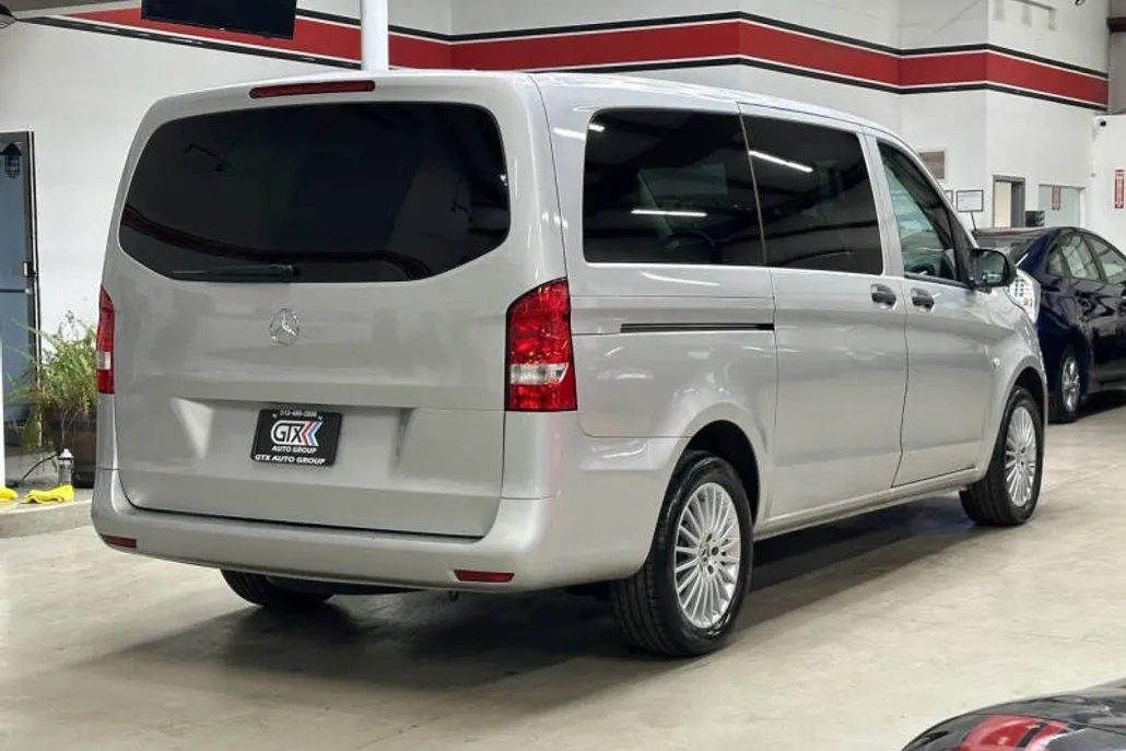 2018 Mercedes Benz Metris photo 1