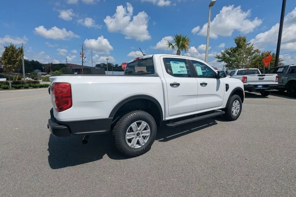 2025 Ford Ranger XL photo 1