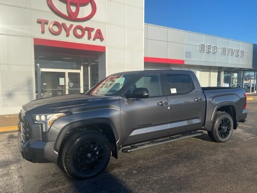 2026 Toyota Tundra Limited CrewMax photo 1