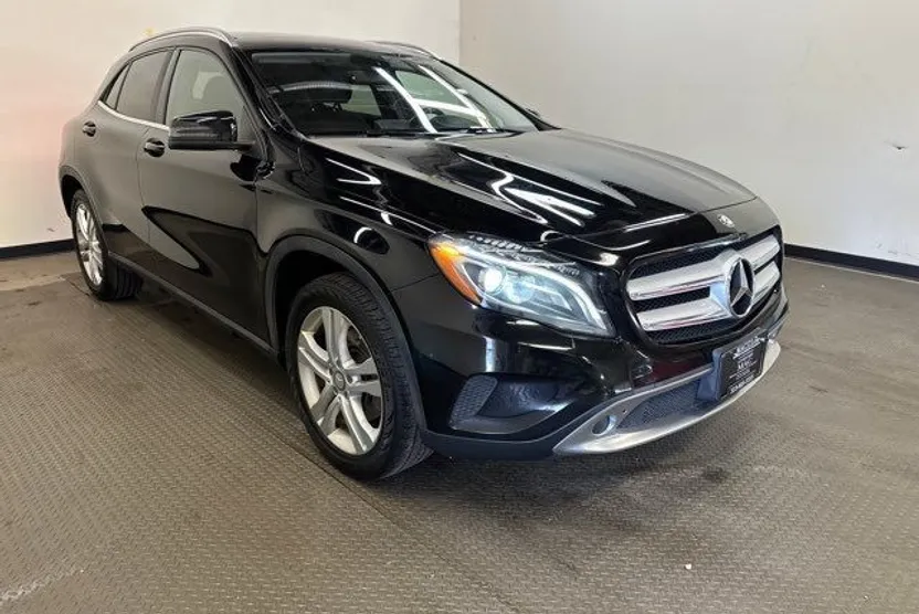 2015 Mercedes Benz GLA 250 4MATIC photo 1