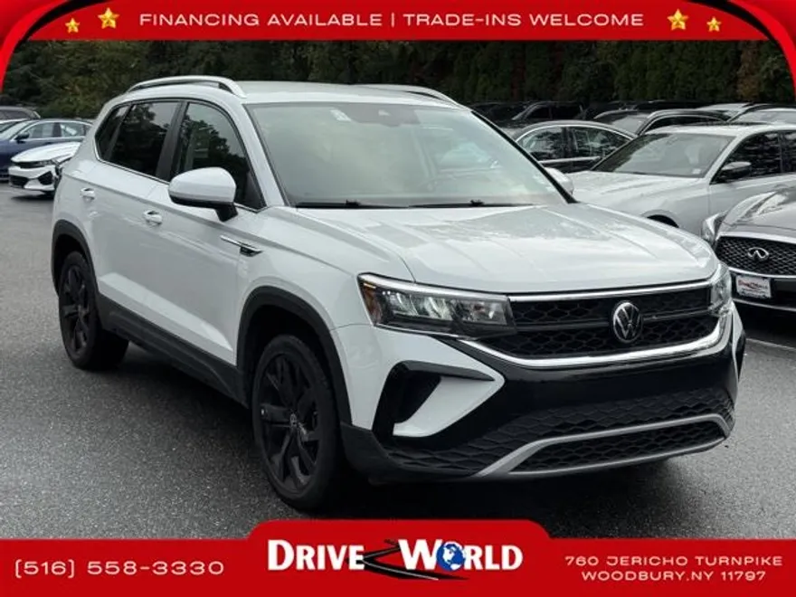 2023 Volkswagen Taos SE photo 2