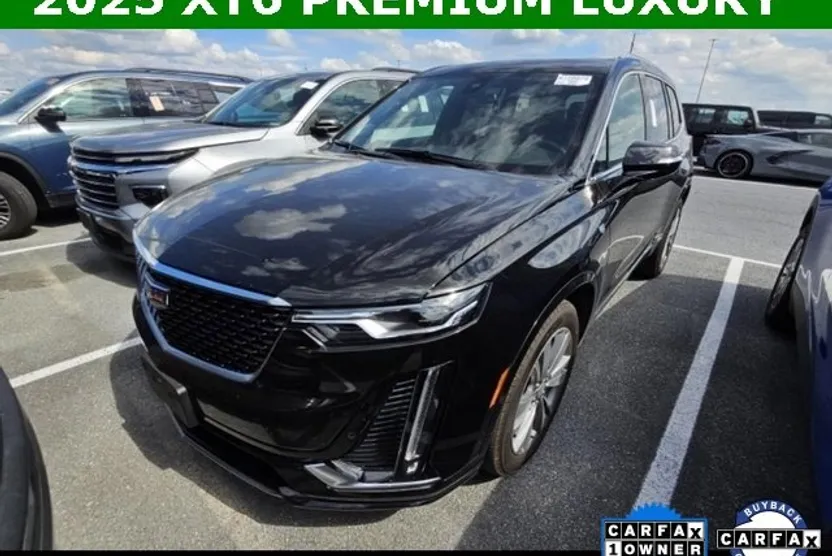 2025 Cadillac XT6 Premium Luxury photo 1