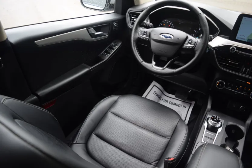 2020 Ford Escape SEL photo 1