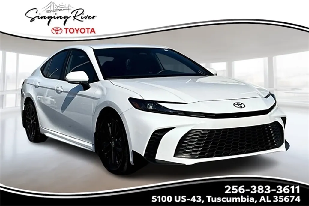 2025 Toyota Camry SE photo 1