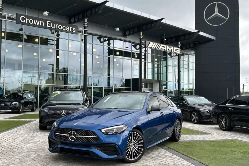 2025 Mercedes Benz C 300 Sedan photo 1