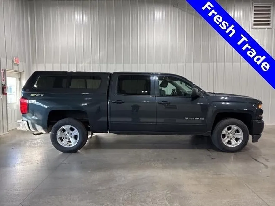 2018 Chevrolet Silverado 1500 LT Z71 photo 1