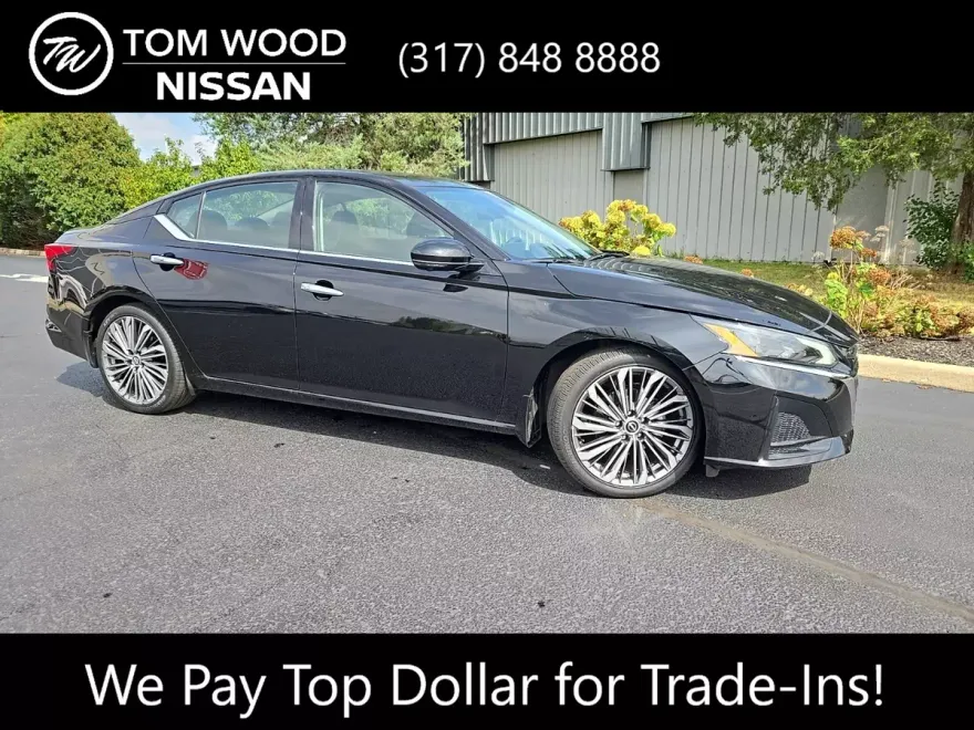 2023 Nissan Altima 2.5 SL photo 1