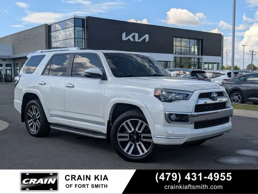 2017 Toyota 4Runner Limited photo 1