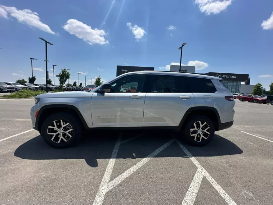 2025 Jeep Grand Cherokee Limited photo 1