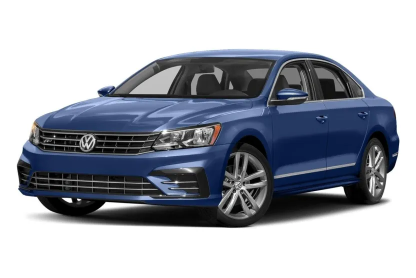 2017 Volkswagen Passat R-Line photo 1