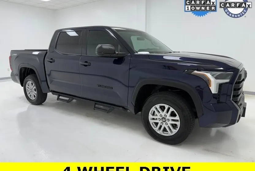 2023 Toyota Tundra SR5 photo 1