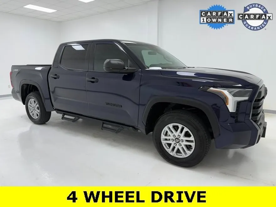 2023 Toyota Tundra SR5 photo 1