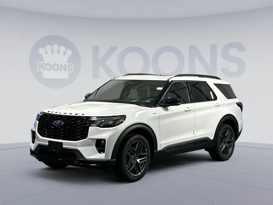 2025 Ford Explorer ST-Line photo 1