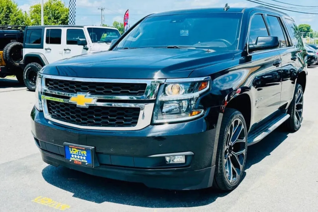 2015 Chevrolet Tahoe LT photo 1