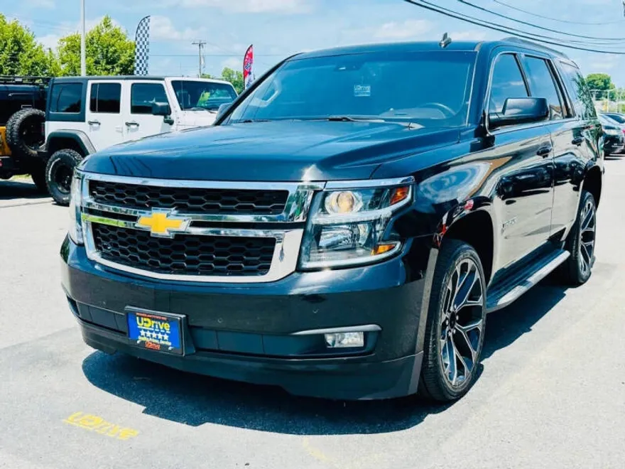 2015 Chevrolet Tahoe LT photo 1