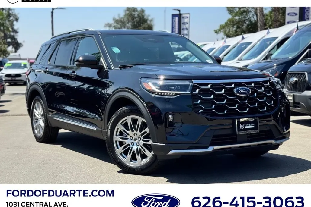 2025 Ford Explorer Platinum photo 1