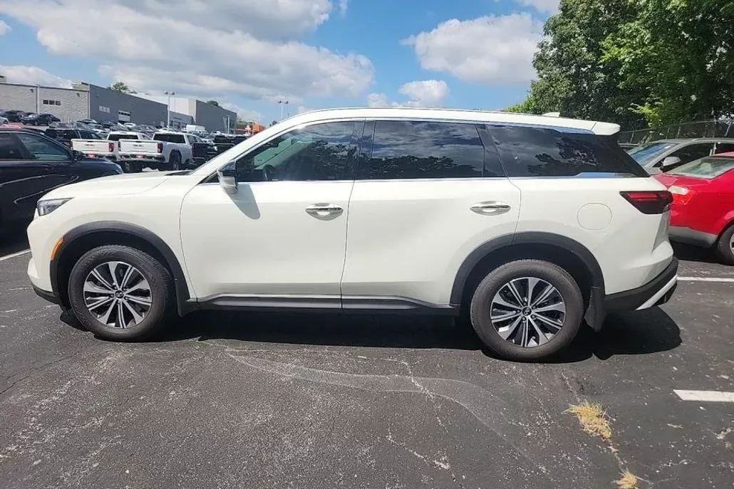 2023 Infiniti QX60 Pure photo 1