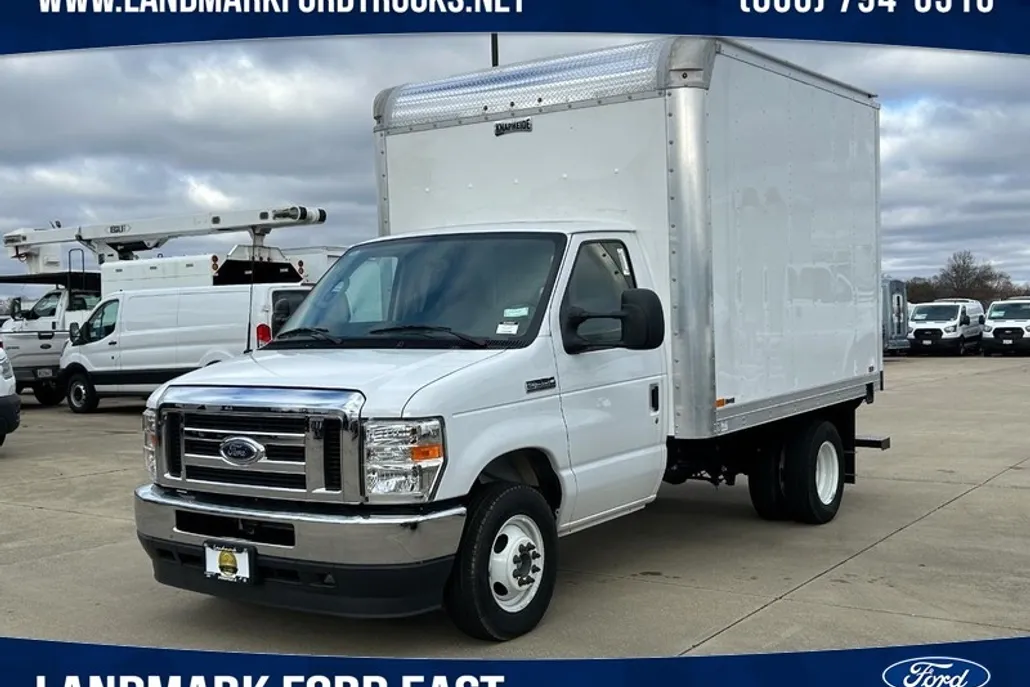 2024 Ford E-350 photo 1