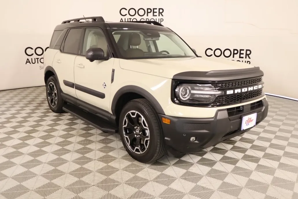2025 Ford Bronco Sport Outer Banks photo 1