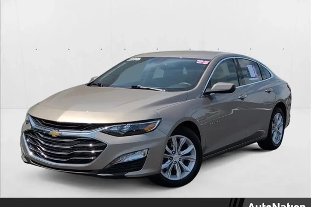 2025 Chevrolet Malibu 1LT photo 1