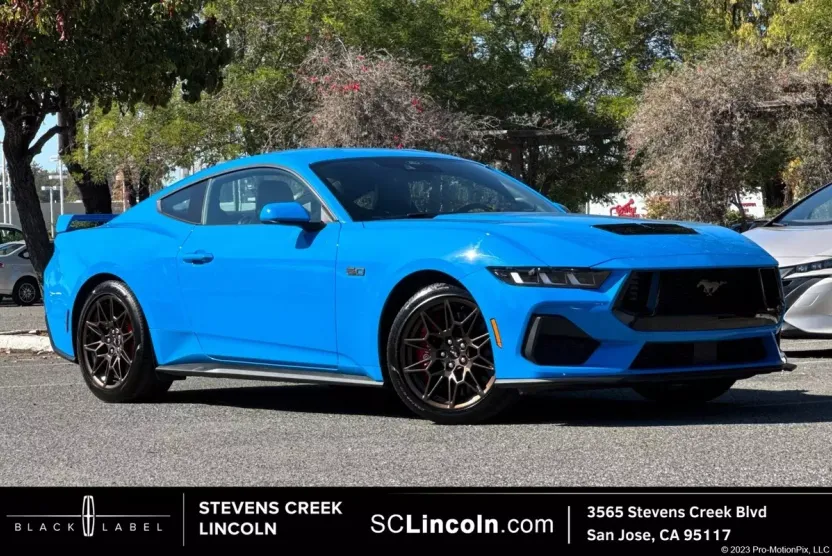 2024 Ford Mustang Premium GT photo 1