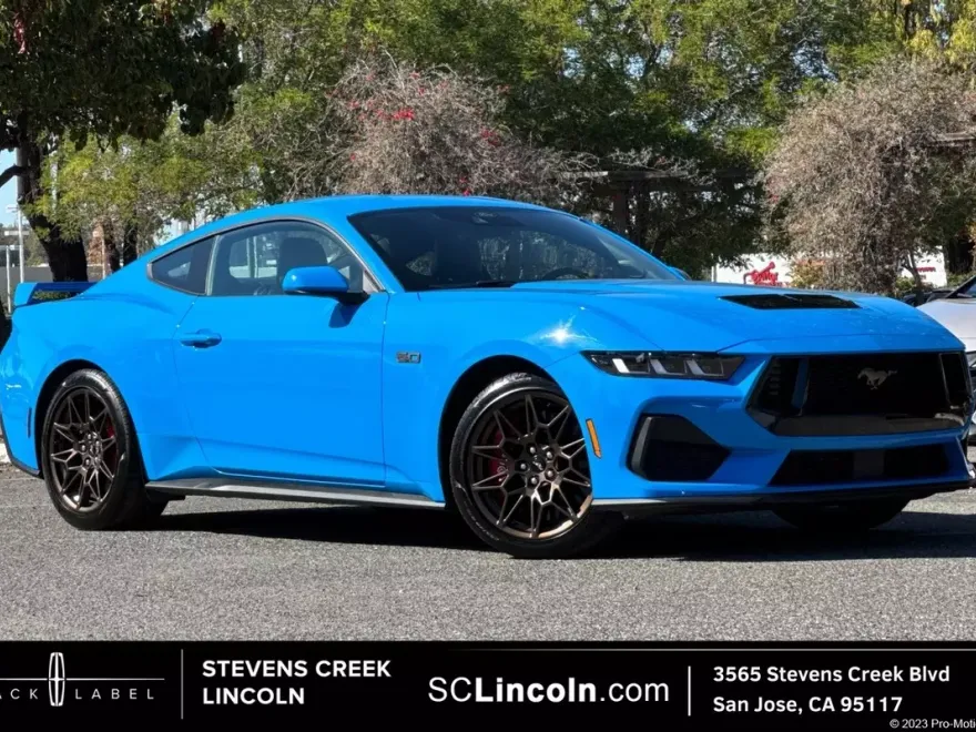 2024 Ford Mustang Premium GT photo 1