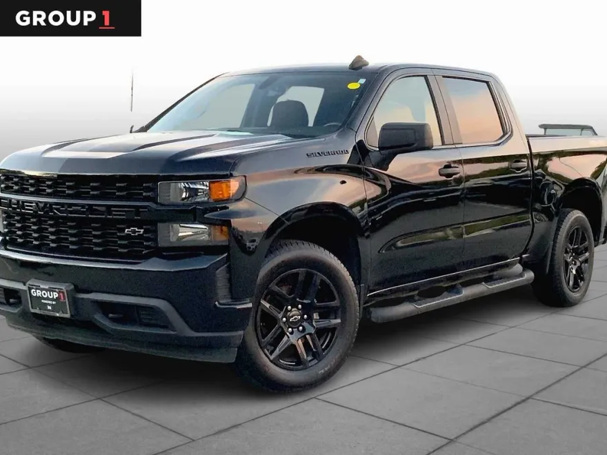 2022 Chevrolet Silverado 1500 Custom photo 1