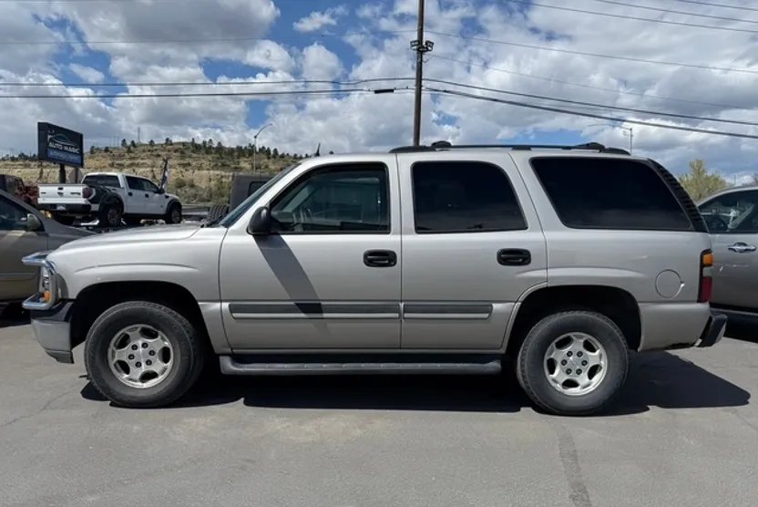 2004 Chevrolet Tahoe photo 1