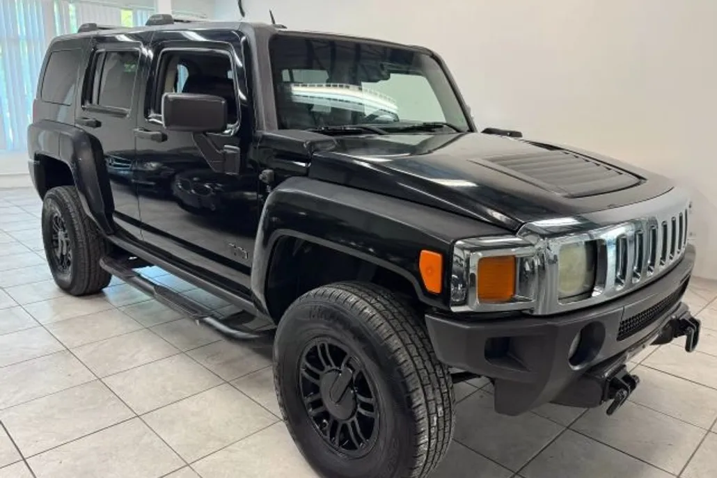 2006 Hummer H3 1/2 Ton photo 1