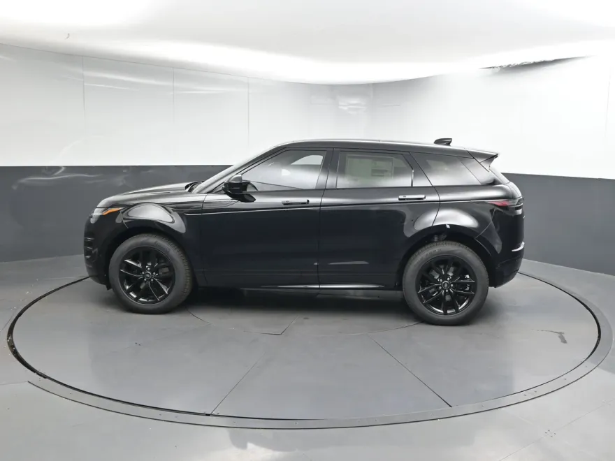 2026 Land Rover Range Rover Evoque Dynamic SE photo 1