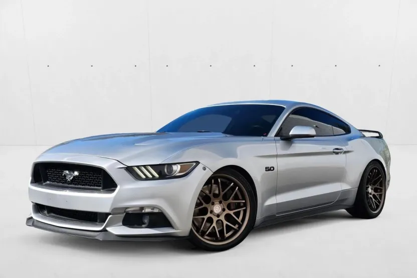 2015 Ford Mustang GT photo 1